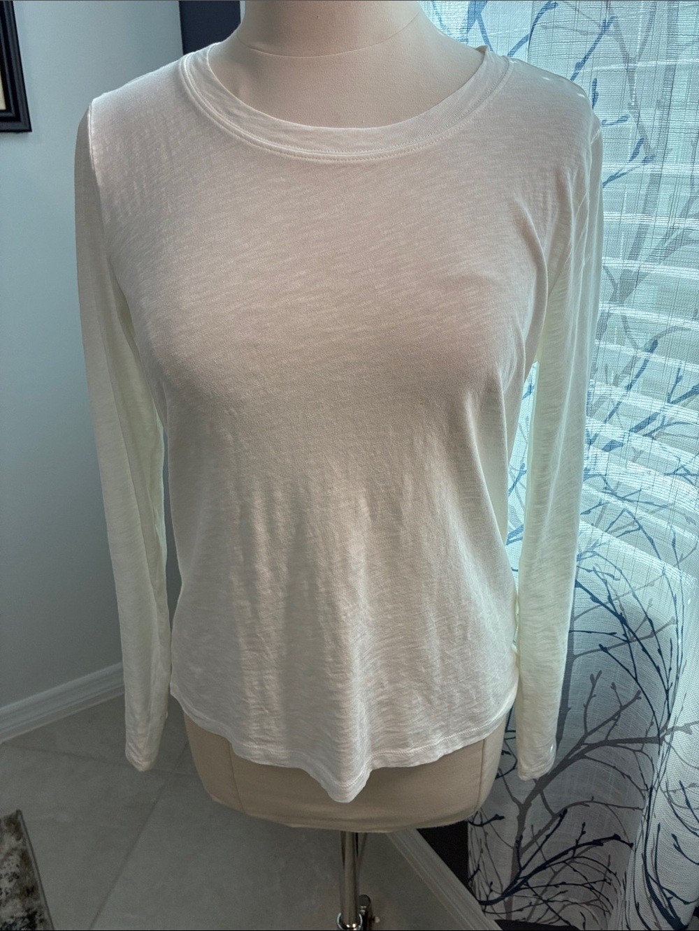 J. Crew Lightweight Long-Sleeve Girlfriend Tee i
